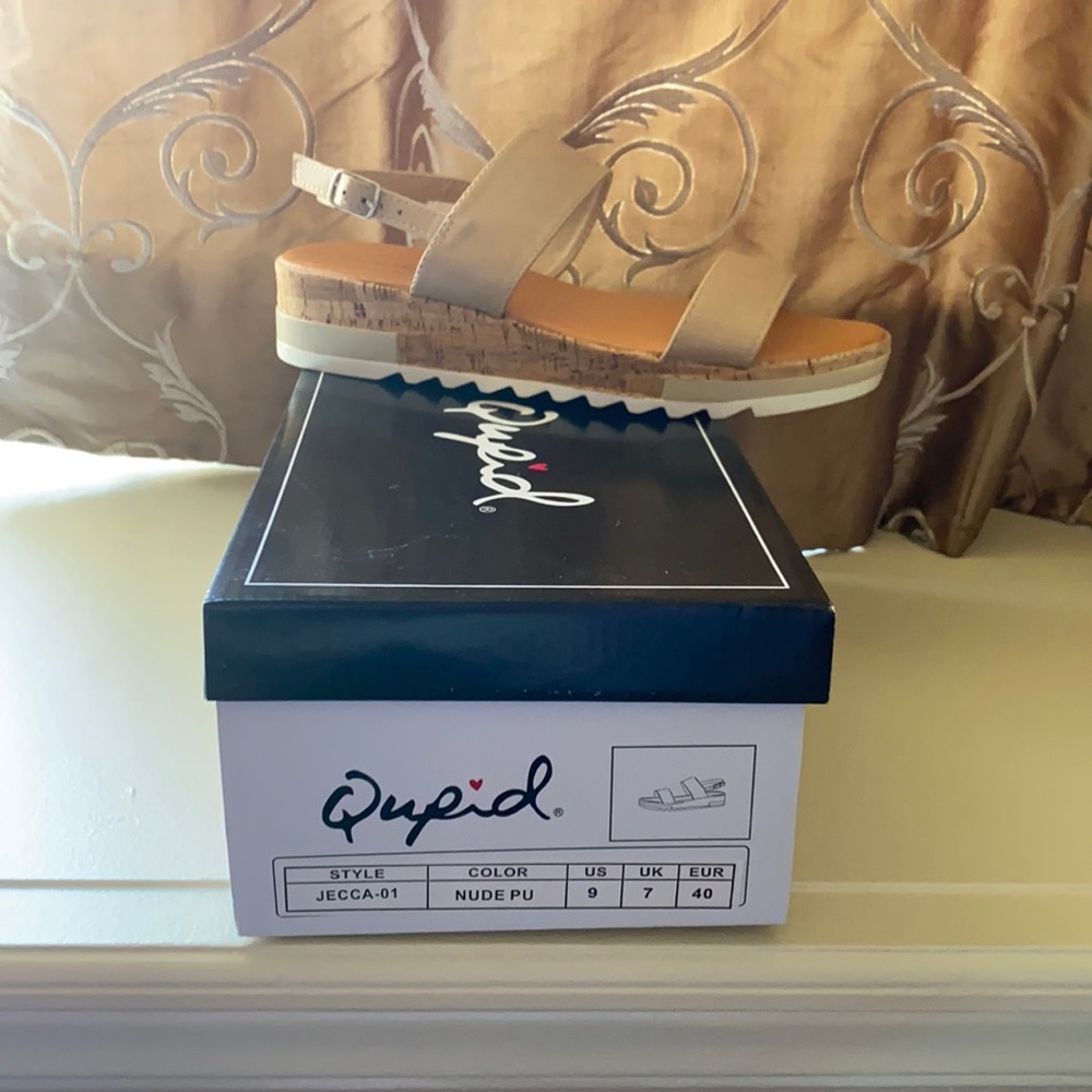 Qupid size 9, nude PU, never worn